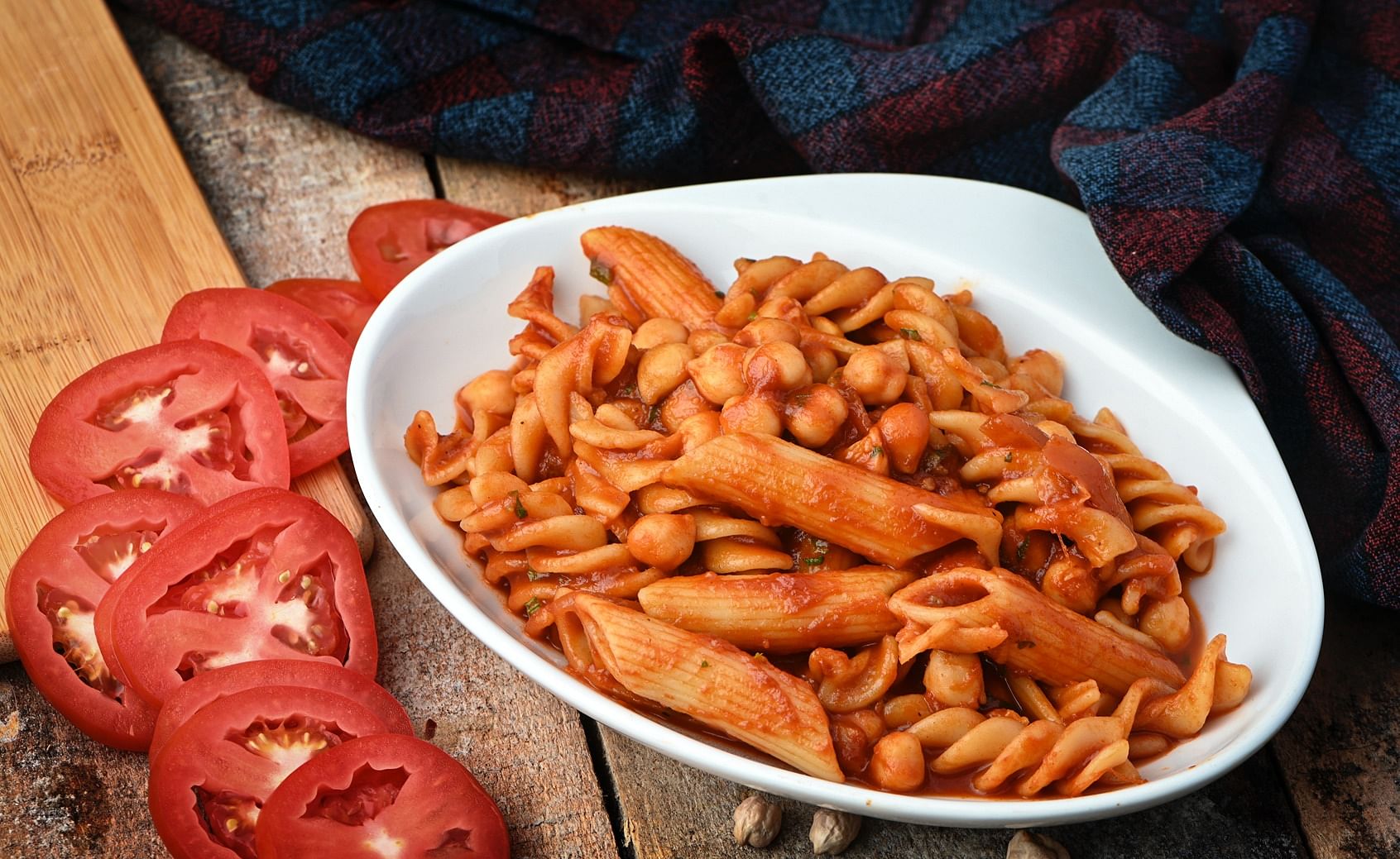 Red sauce pasta