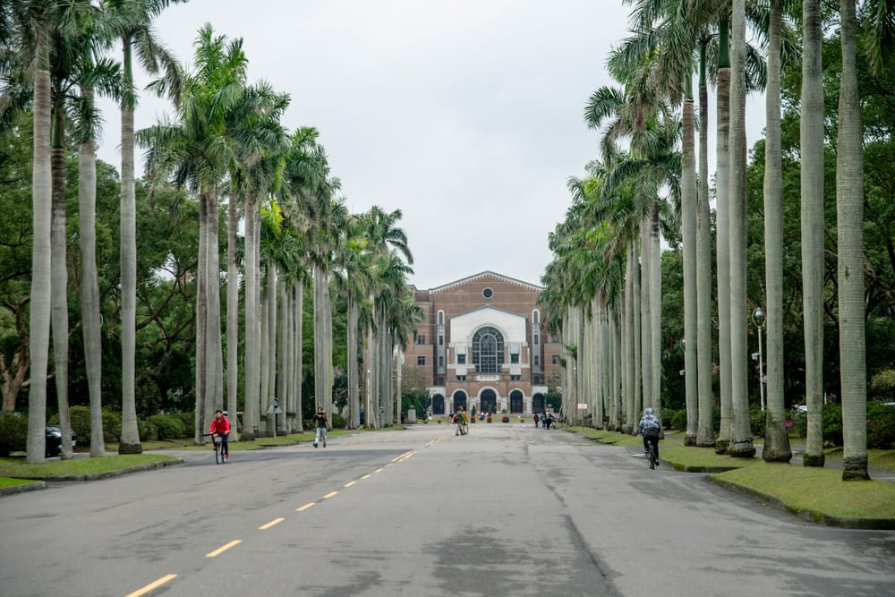 Top Universities in the USA Without Application Fees in 2025