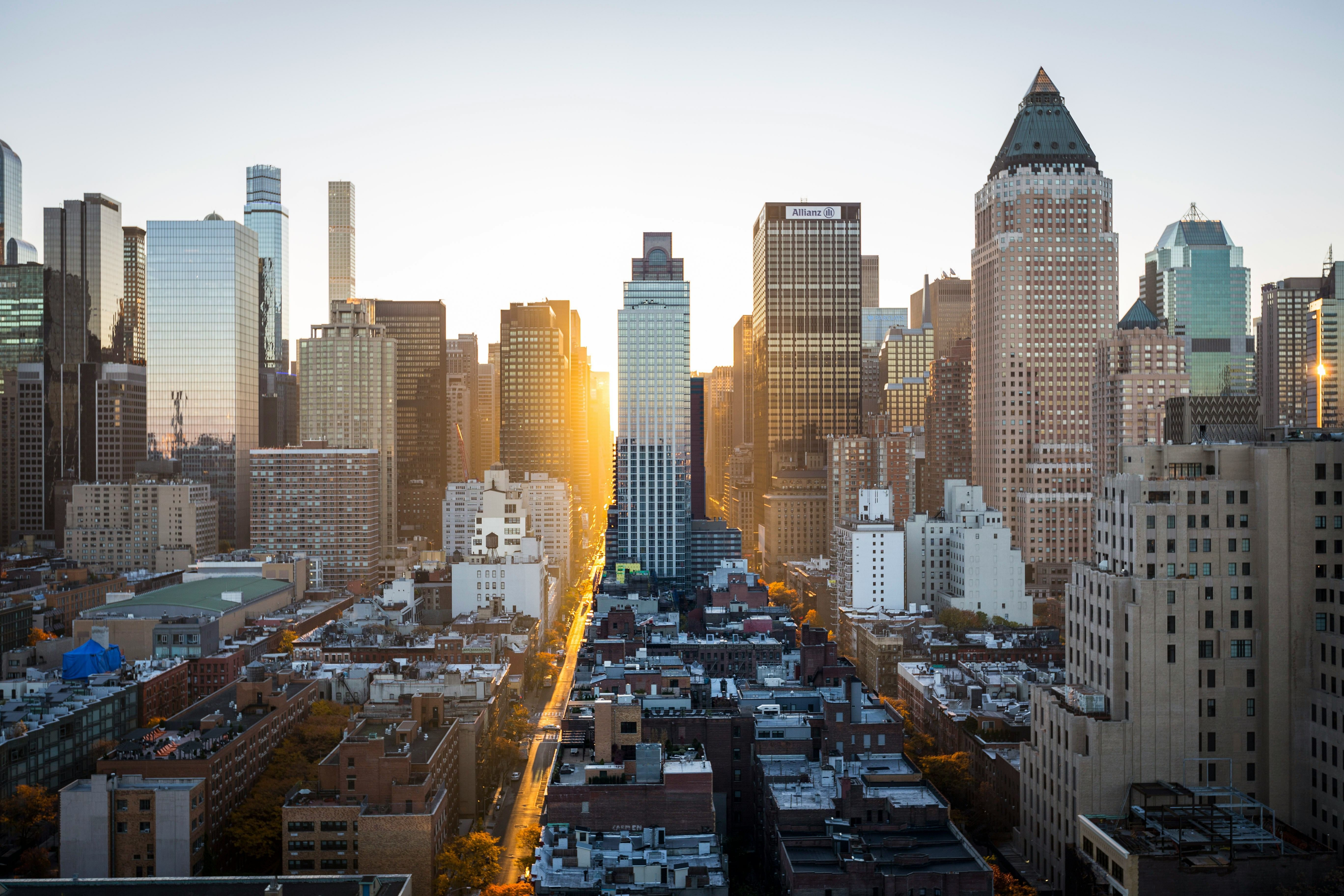 Pros and Cons of Living in New York: Is NYC the Right Place for You