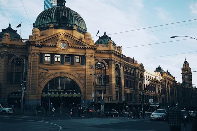 Top 10 Rich Suburbs In Melbourne To Live In 2025	